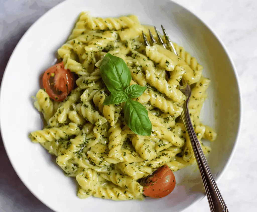 Easy 10-Minute Creamy Pesto Pasta Recipe