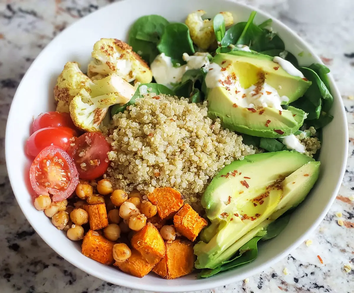 Easy Clean Eating Quinoa Veggie Bowl